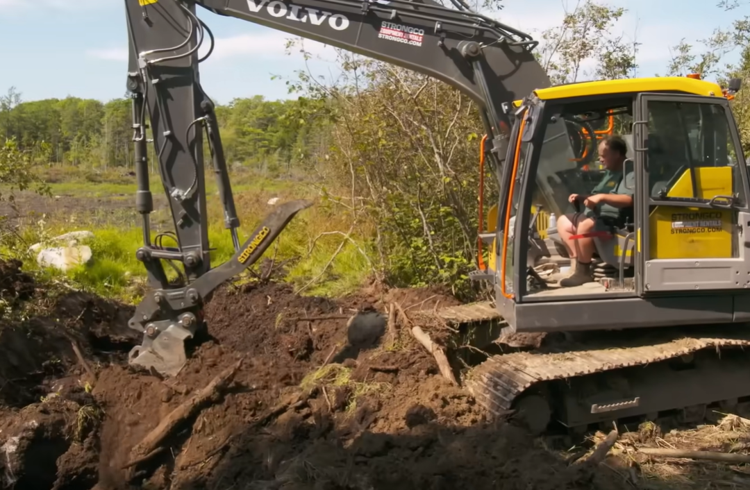 Billy Gerhardt Oak Island heavy machinery season 13