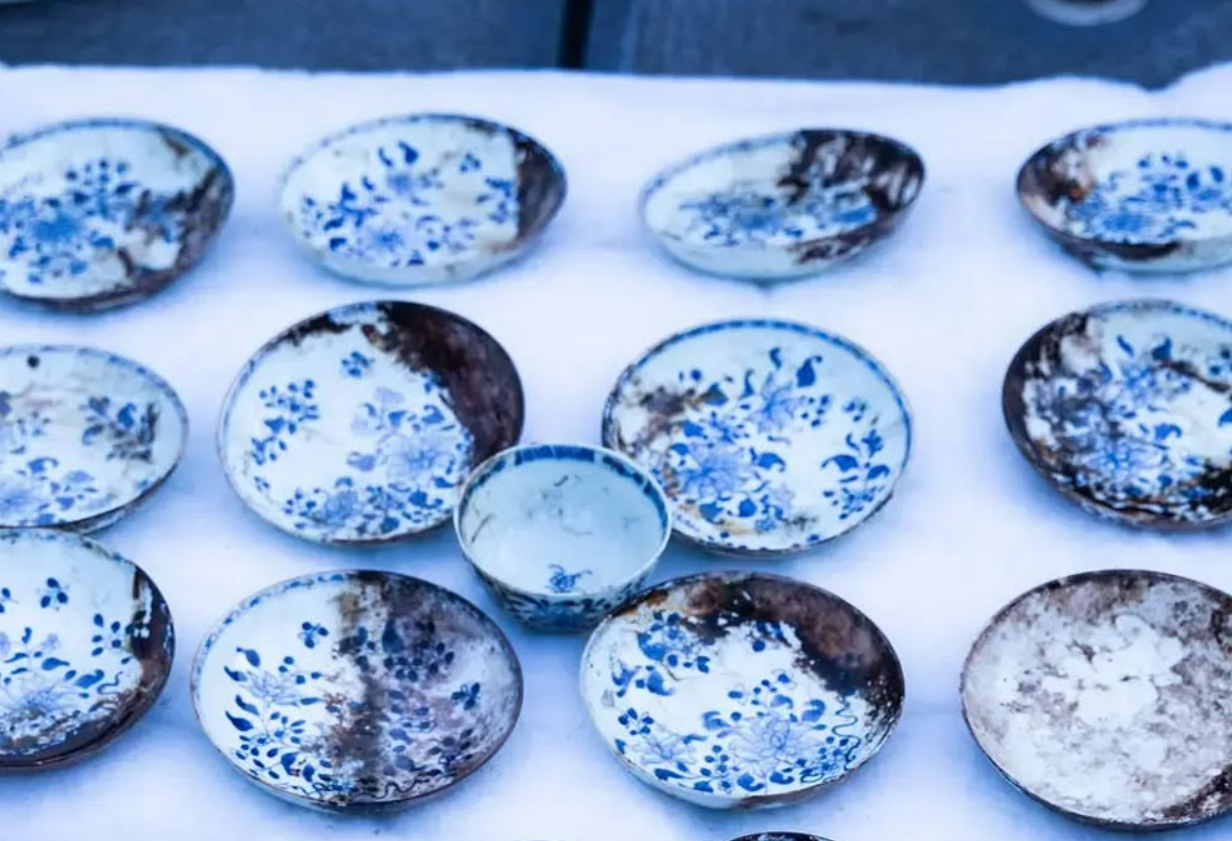 Oak Island sunken ship discovery with Chinese ceramics and sealed crates