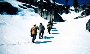 A forgotten relief route reveals the courage of the volunteers who saved stranded emigrants.